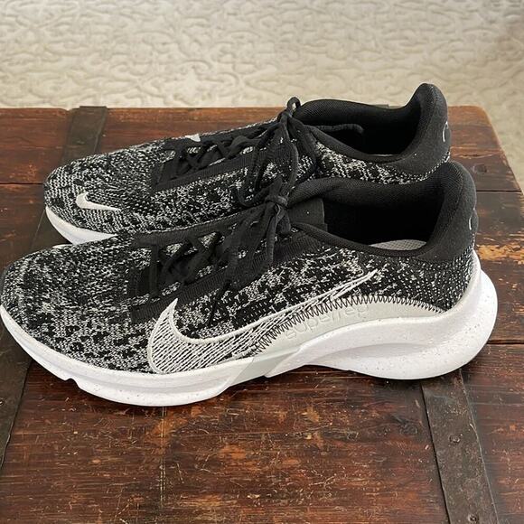 Men's Nike SuperRep Go 3 Flyknit Sneakers Size 9.5 - Picture 2 of 7